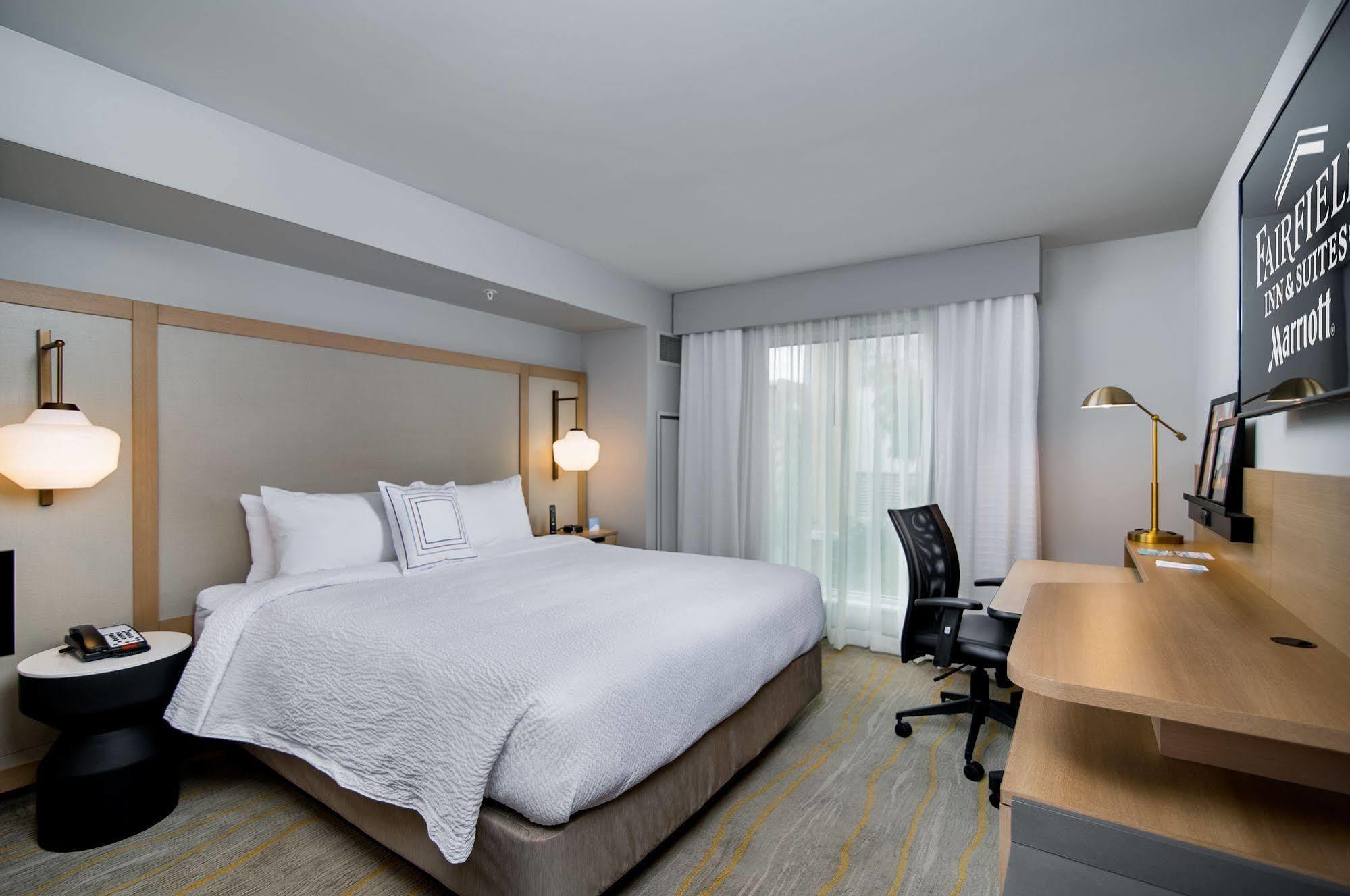 Fairfield Inn & Suites Fort Worth Downtown/Convention Center Buitenkant foto