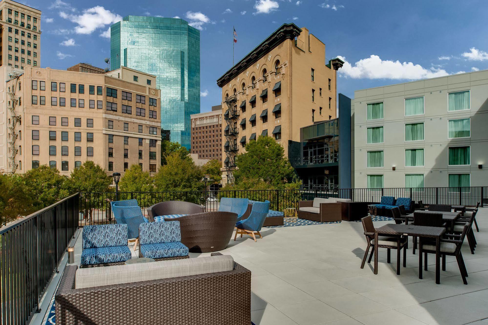 Fairfield Inn & Suites Fort Worth Downtown/Convention Center Buitenkant foto